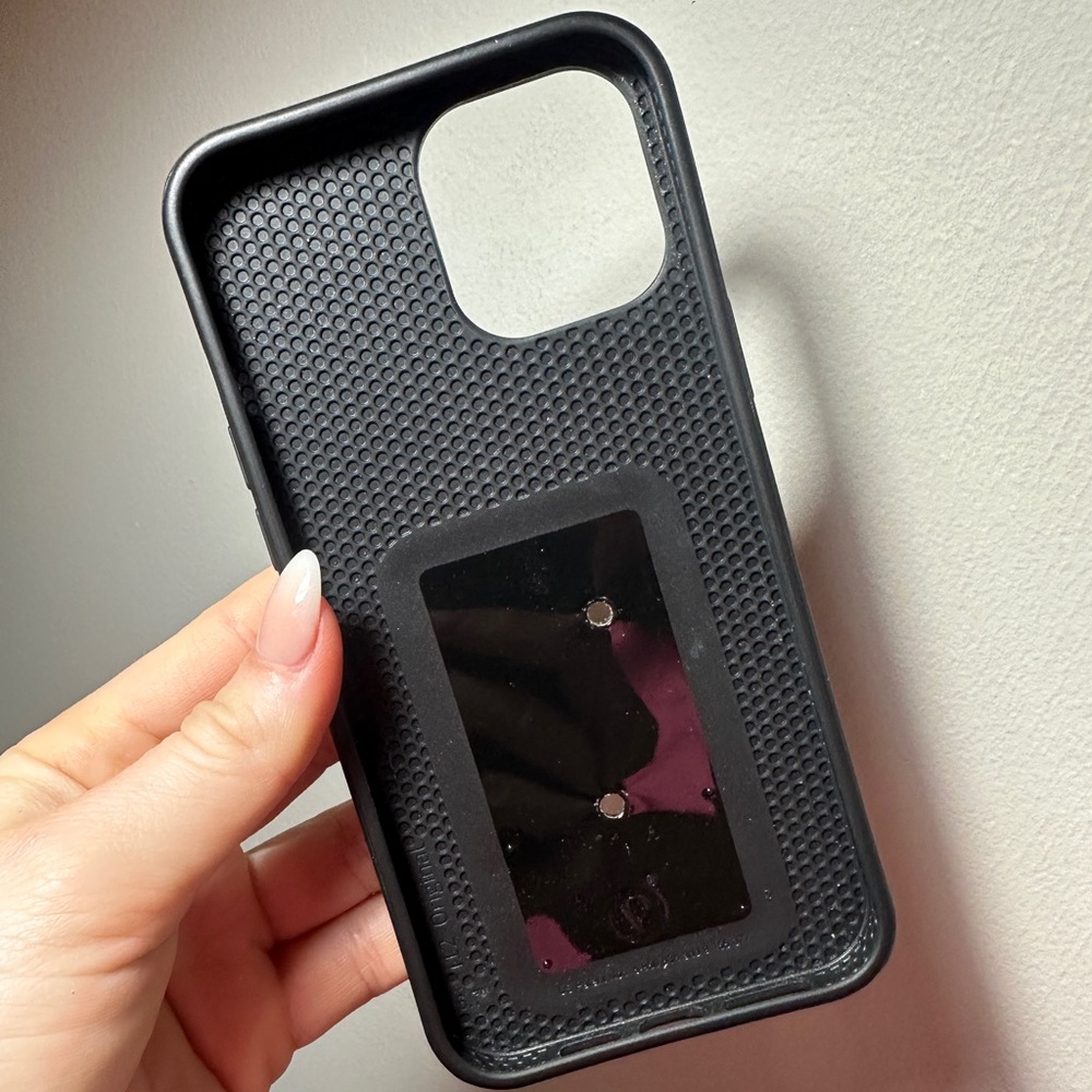 Loopy case-12 pro max - Picture 2 of 5